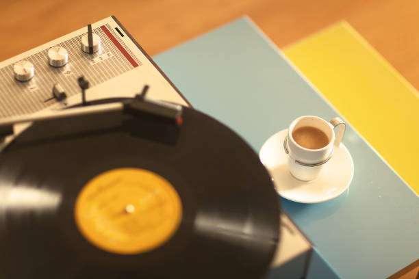 Is my vinyl record player cutting out? A complete analysis of the causes and solutions.